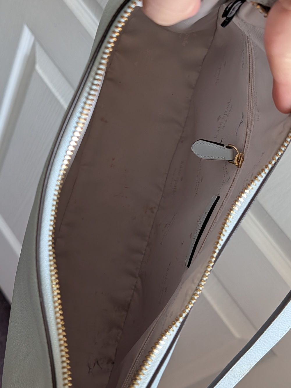 kate spade light blue pebble leather shoulder bag with gold hardware - Picture 4 of 9